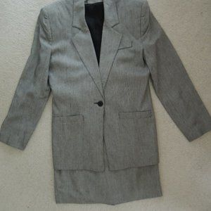 Ladies Suit Size 10 Skirt + Jacket by T Edwards Blazer + Pencil Skirt $180 Value